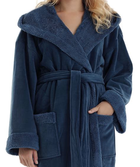 fleece hooded bathrobe